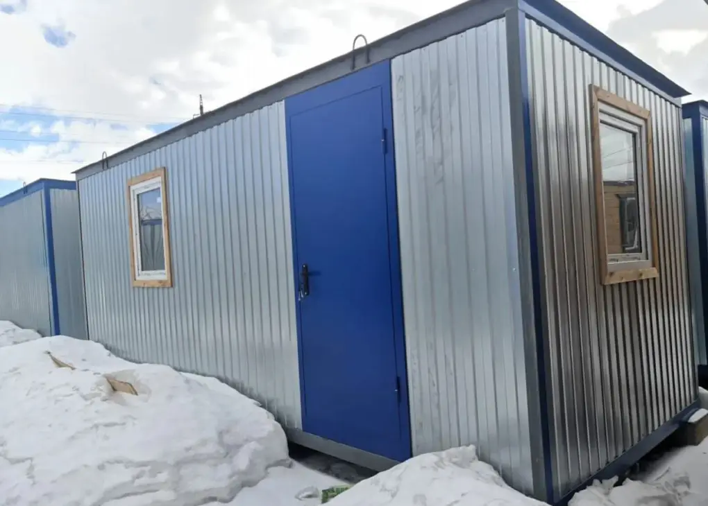 Блок-контейнер р-р 6000x2400 с двумя окнами, утепление на 50 мм, арт. 017