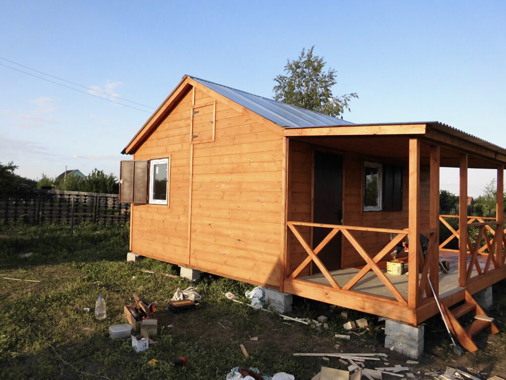 Садовый домик р-р 6x4,9 с террасой р-р 6x2 "Лето", арт. 146